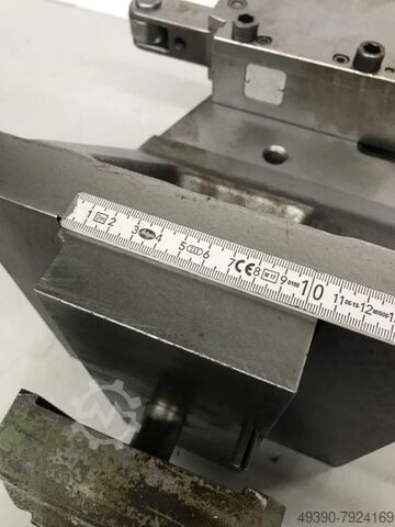 Lunette hydraulique auto-centrante, adaptée pour tour, centrage hydraulique. SMW AUTOBLOK - GILDEMEISTER / MAX MÜLLER SLK 8-70 N - MD5