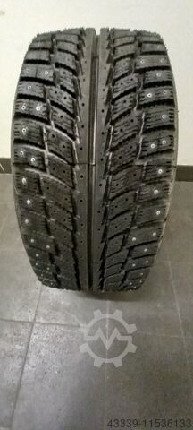 Spijkerbanden / winterbanden HAPPI WINTER TYRES T97