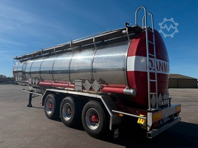 Ημιρυμουλκούμενο βυτιοφόρο Burg 3 axle 3 compartments 32.200 L ADR
