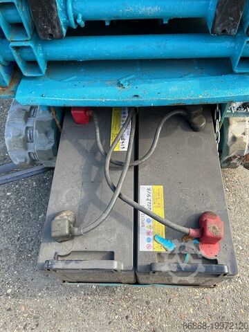 Gebruikte schaarhoogwerker op rups Airman ENCL045 AIRMAN Encl.045