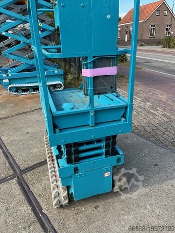 Gebruikte schaarhoogwerker op rups Airman ENCL045 AIRMAN Encl.045