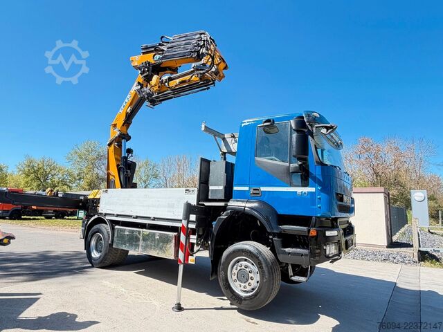 Vrachtauto met open laadbak IVECO Trakker 360 4x4 Pritsche Kran 27m AHK