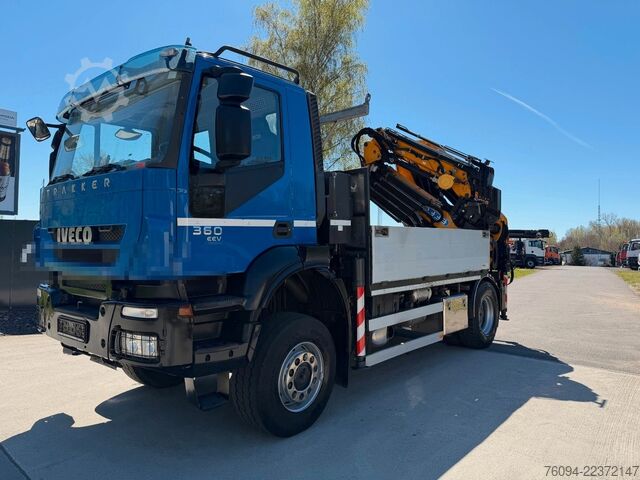 Vrachtauto met open laadbak IVECO Trakker 360 4x4 Pritsche Kran 27m AHK