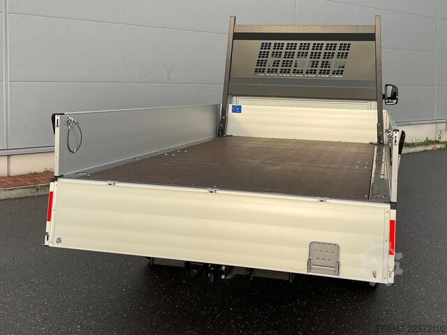 Pick-up bestelwagen MAN TGE 3.180 Pritsche DOKA LR 4x4 ACC LED DIFF-SPER