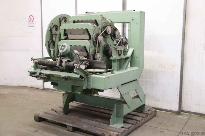 Dohányvágó prototípus Sagemüller 8 Messer, mit Schleifeinrichtung