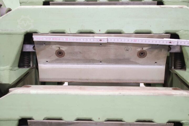 Dohányvágó prototípus Sagemüller 8 Messer, mit Schleifeinrichtung