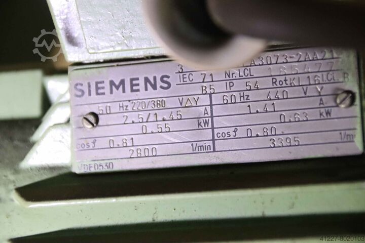 Dohányvágó prototípus Sagemüller 8 Messer, mit Schleifeinrichtung