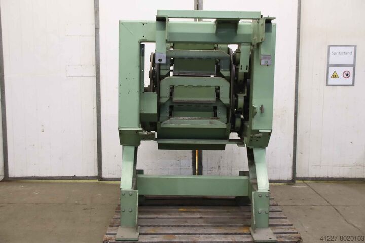 Dohányvágó prototípus Sagemüller 8 Messer, mit Schleifeinrichtung