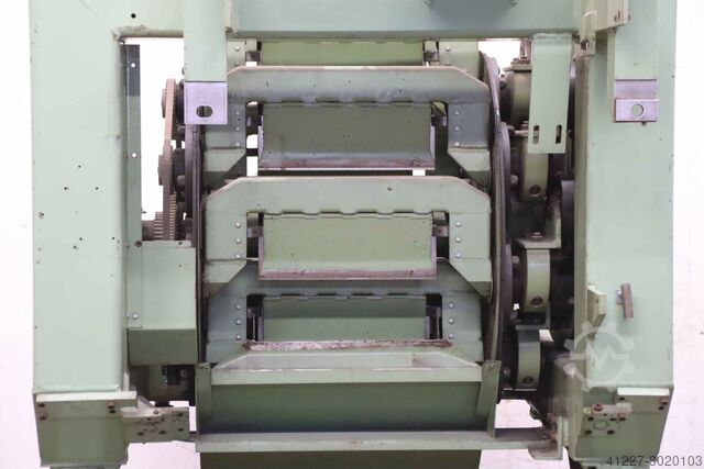 Dohányvágó prototípus Sagemüller 8 Messer, mit Schleifeinrichtung