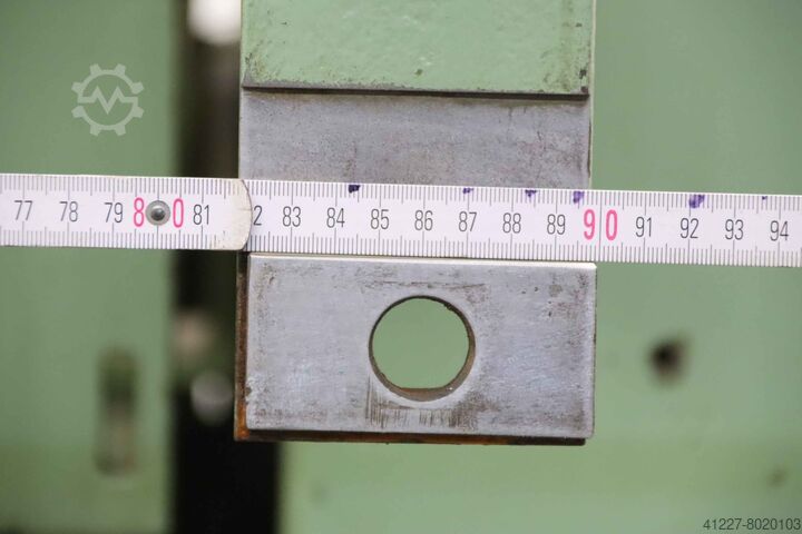 Dohányvágó prototípus Sagemüller 8 Messer, mit Schleifeinrichtung