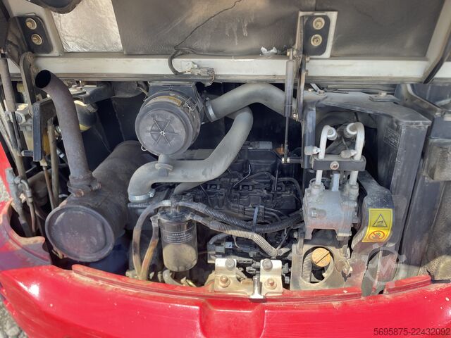  Takeuchi TB 240