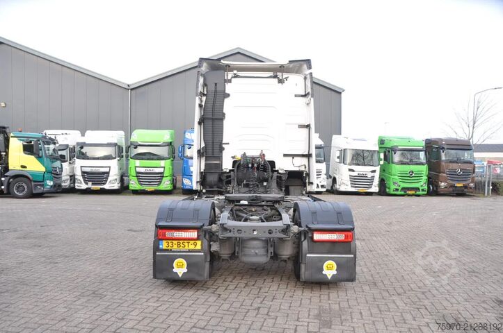 Padrão-SZM Volvo FH 460 4X2 iParkCool VOL SPOILER SET 2x ALU TANK