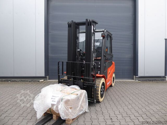 Electric 4-wheel forklift Noblelift FE4P35