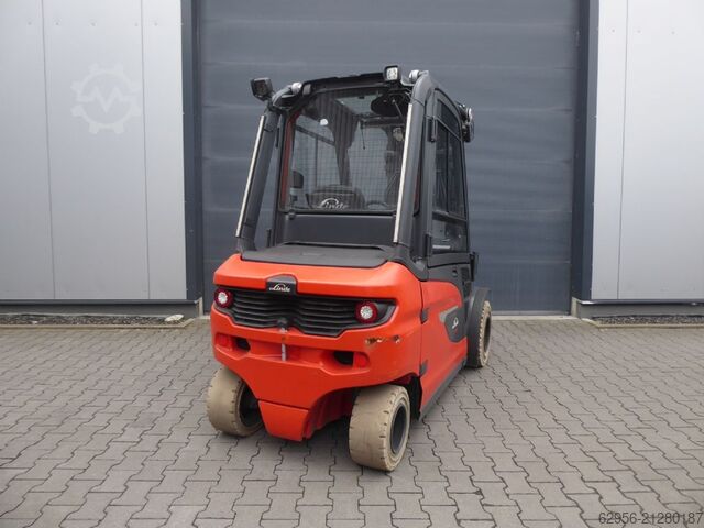 Electric 4-wheel forklift Linde E35L-01