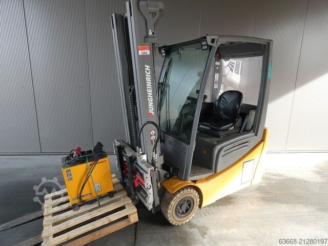 Elektrische vorkheftruck 3 wielen Jungheinrich EFG 216 K