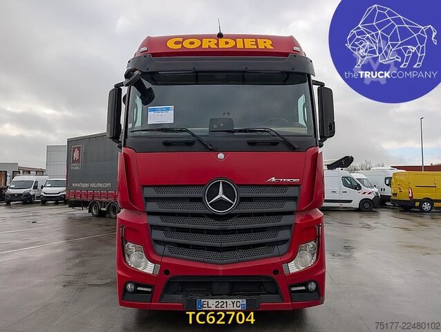 Glidende presenning Mercedes-Benz 2548