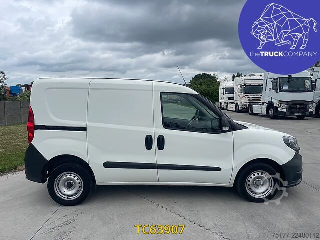 Stationvogn med højt tag Fiat Doblo CARGO 1.6