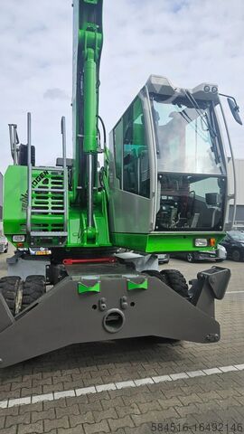 Máquina de manuseamento de materiais Sennebogen 818ME