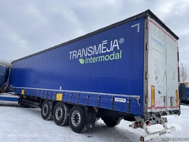 Öppen semitrailer med kapell Schmitz Cargobull Semitrailer Curtainsider Standard