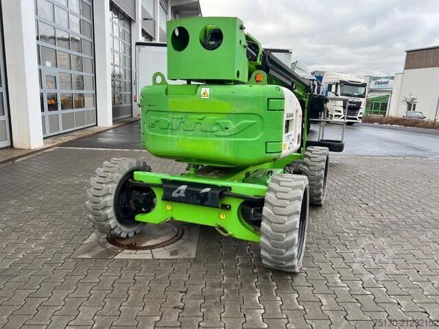 Ledad teleskopisk arbetsplattform Niftylift HR17 Hybrid 4X4 / 1.417h / 17m Arbeithöhe