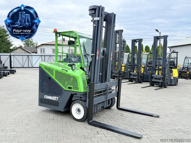 Dört yollu forklift Combilift CB4000 GAS TRIPLEX 6450MM POSITIONER
