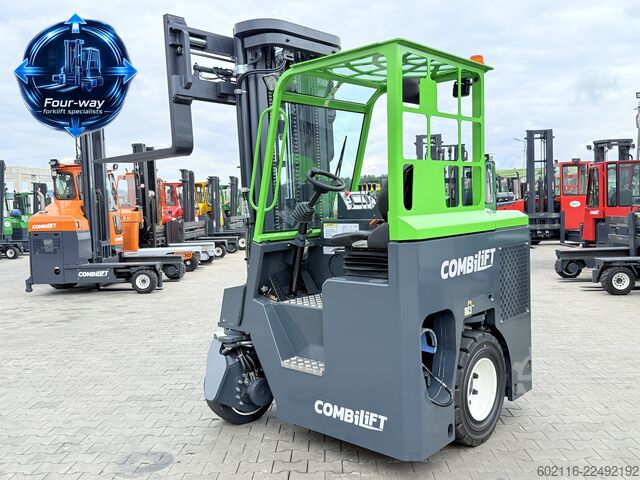 Dört yollu forklift Combilift CB4000 GAS TRIPLEX 6450MM POSITIONER