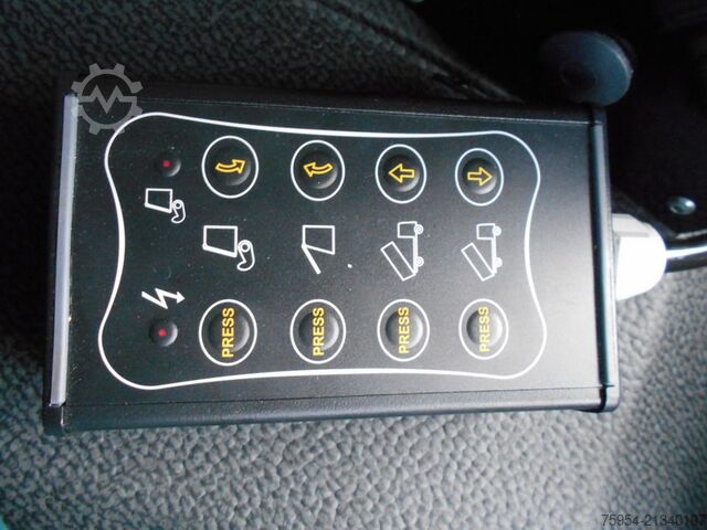 Gatusopmaskin Mercedes-Benz Atego 1324 LKO 4x2 / Themis SHY7BD