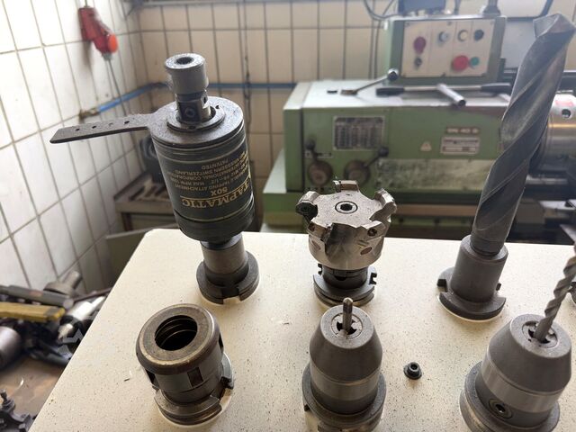 Banco de trabajo con contenido nan nan