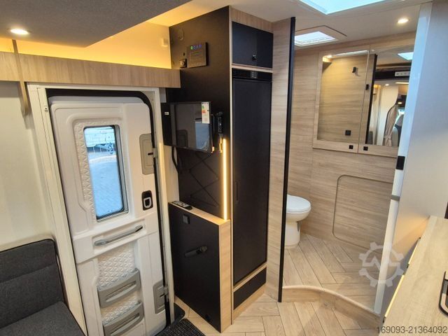 Half-integraal camper CHAUSSON 640 Titanium Line *MJ26*Arctic*SAT+TV*165PS*Auto