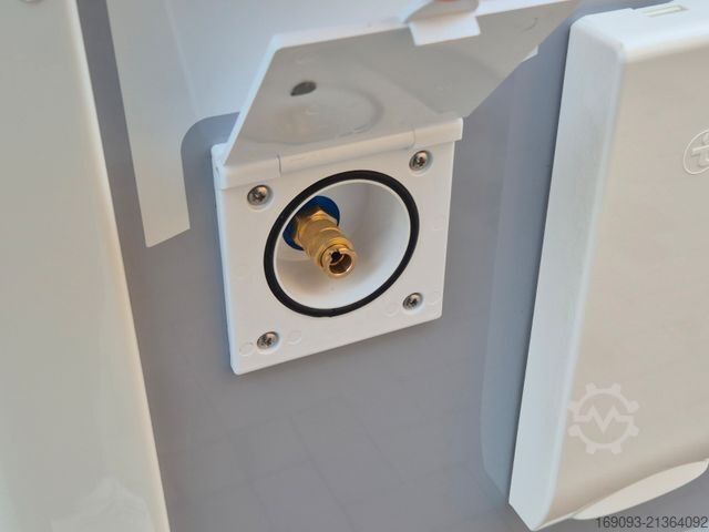 Half-integraal camper CHAUSSON 640 Titanium Line *MJ26*Arctic*SAT+TV*165PS*Auto