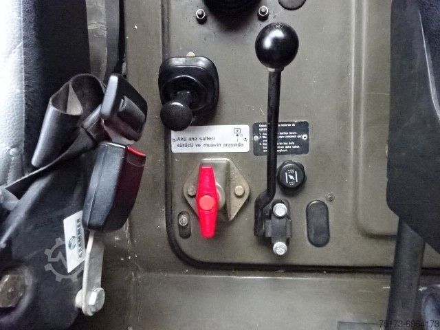 Vrachtauto met open laadbak MERCEDES-BENZ Unimog U 1300 L Turbo OM 366 Pritsche 4x4