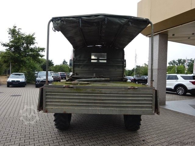 Vrachtauto met open laadbak MERCEDES-BENZ Unimog U 1300 L Turbo OM 366 Pritsche 4x4