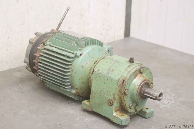 Motorreductor 2,2 kW 250 tpm SEW-Eurodrive R42 DT90L2BMG/HR/TF/VS