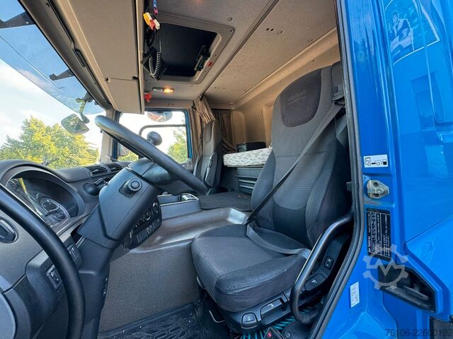 Lastbilsmonterad kran DAF CF 440 mit Ladekran HMF 2120K4