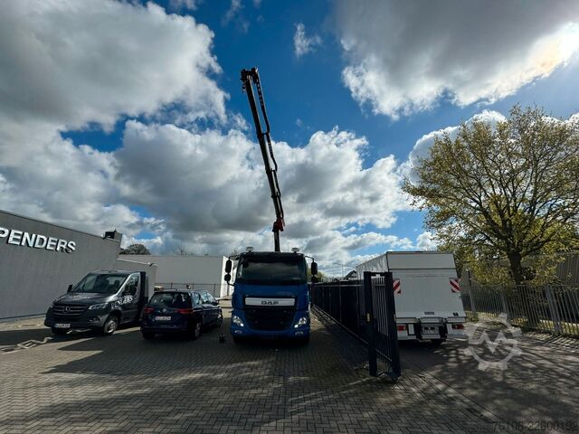 Lastbilsmonterad kran DAF CF 440 mit Ladekran HMF 2120K4