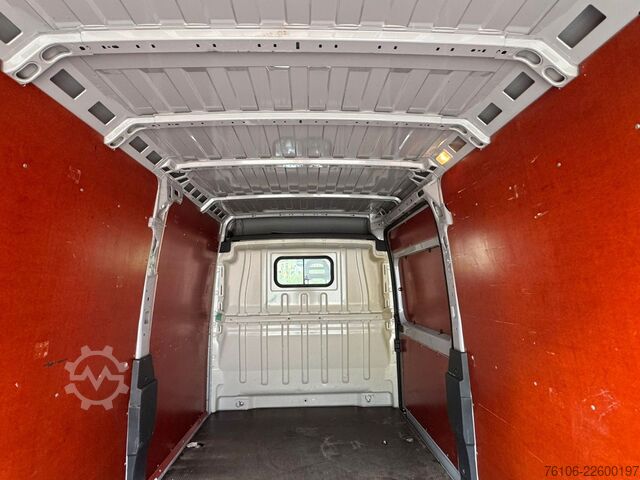 Skåpbil FIAT Ducato Maxi 35 180 L4H2 *Automatik*
