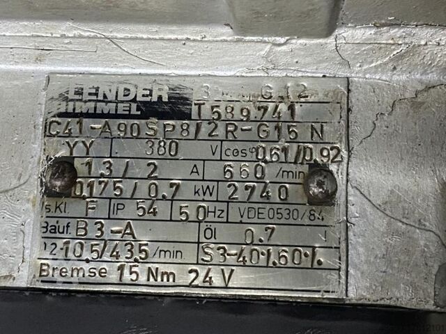 Ciężka napędzana przenośnikowa rolka z stalowymi rolkami nośnymi, przenośnik rolkowy transportowy, p KASTO 2000 x 500