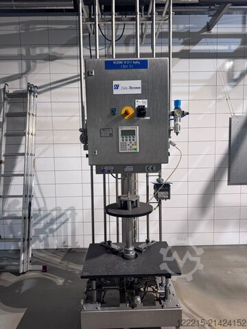 M+F KEGTechnik MICROMAT M1/1‑F KeyKeg KEG punilica za bure (2013) M+F KEGTechnik KEG Abfüllmaschine