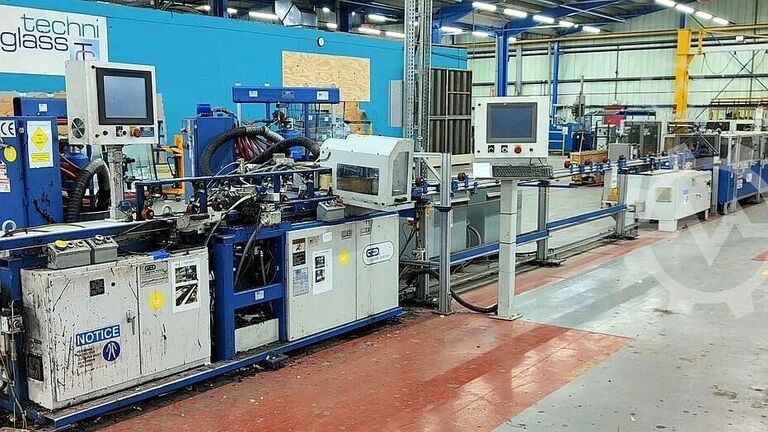 Horisontell produktionslinje för fönster GED Horizontal production line for windows