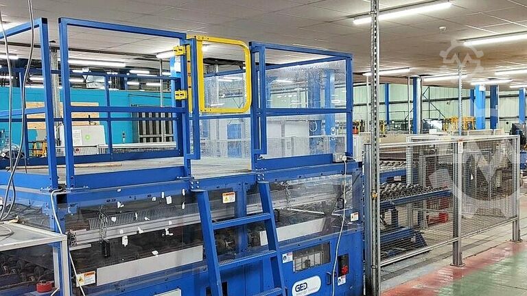 Horisontell produktionslinje för fönster GED Horizontal production line for windows