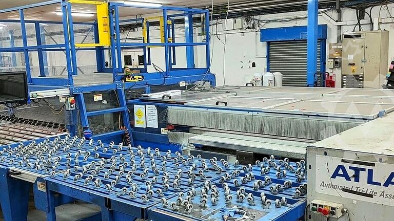Horisontell produktionslinje för fönster GED Horizontal production line for windows