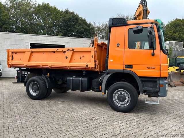 Camión volquete trilateral MERCEDES-BENZ 1850 V8 Actros 3Skipper + Bordmatik ALLRAD