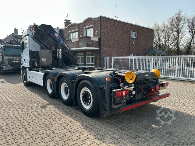 Grue montée sur camion MERCEDES-BENZ 3253 Arocs mit HMF 3220 Kran und JOAB Abroller