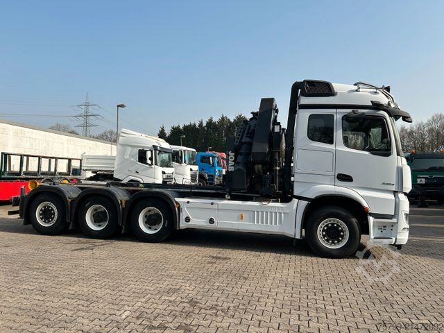 Grue montée sur camion MERCEDES-BENZ 3253 Arocs mit HMF 3220 Kran und JOAB Abroller