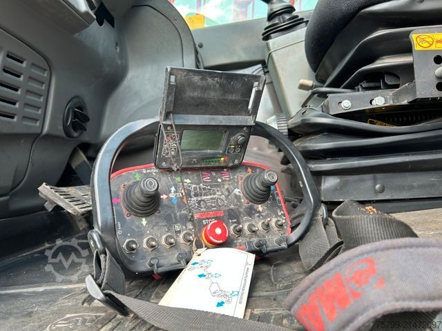 Chariot télescopique MANITOU Manitou MRT 2470 plus Privilege