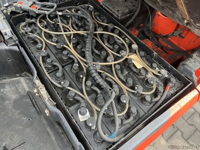 Elektromos háromkerekű targonca Linde E16C-02