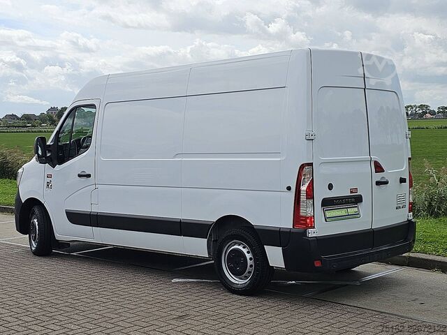 Bestelauto RENAULT MASTER 2.3 CDI 135 L2H2