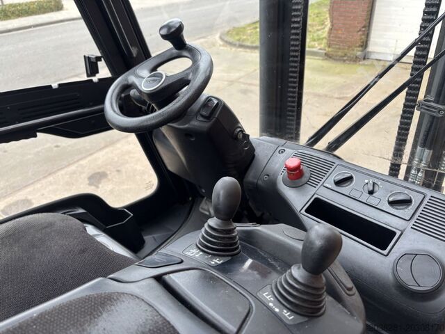 Elektrische vorkheftruck met 4 wielen Linde E25HL-01/600