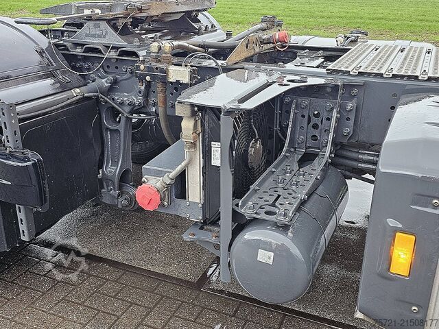 Standardni SZM MERCEDES-BENZ ACTROS 1845 LS Hydrodrive