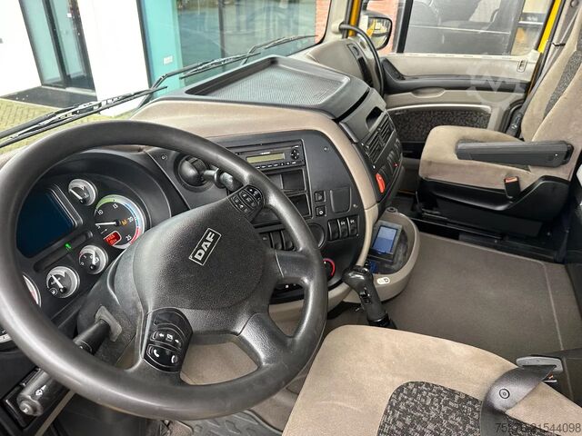 Ciężarówka z dźwigiem DAF XF 105.460 8x4 Trekker/ Bakwagen Fassi F950+Fly...